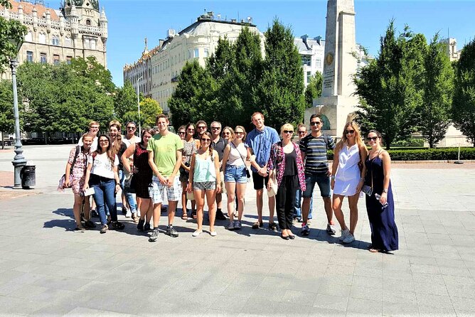 Original Budapest Alternative Street Art & Jewish Tour - Színes Esernyők and the Colourful City idea