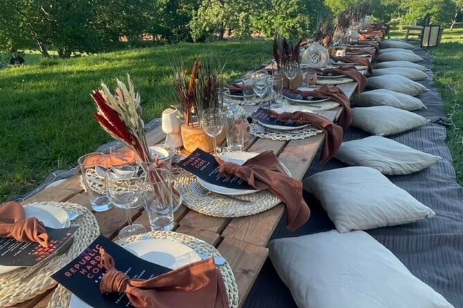 Picnics experience in Hungary - Decoration, Music, and the Photo Factor