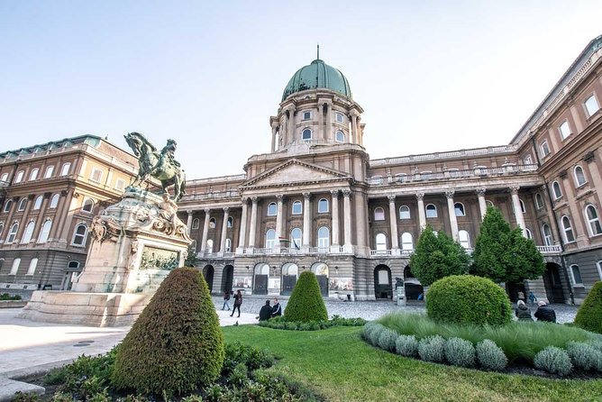 PRIVATE (7 hours) Budapest and Szentendre city tour with lunch and winetasting - Fisherman’s Bastion and the Castle District