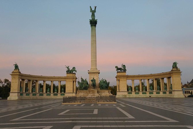 PRIVATE (7 hours) Budapest and Szentendre city tour with lunch and winetasting - Bridges, basilica, and Budapest’s central sights