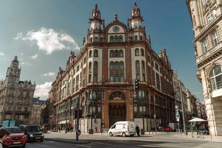 Private Art Nouveau Budapest Tour - Starting at the Museum of Applied Arts