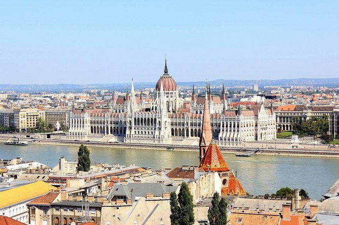 Private Budapest All In One Walking Tour with Strudel Stop - Riding the first underground to Andrássy Avenue