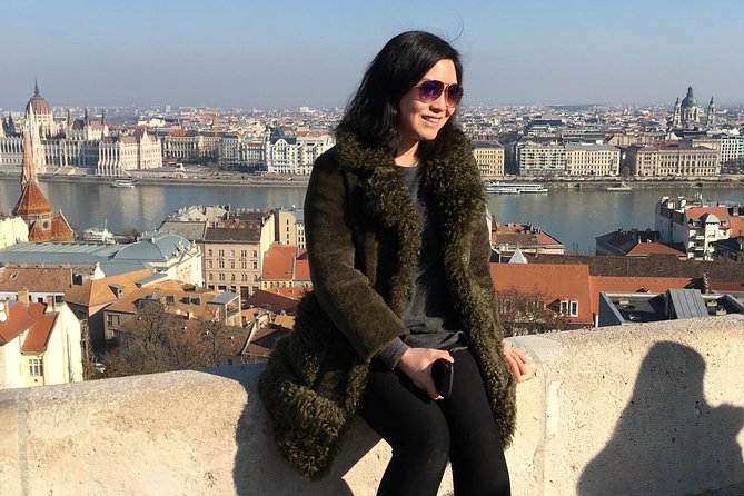Private Budapest City Tour by Car - Gresham Palace and the Parliament exterior