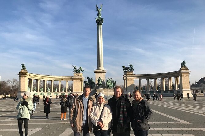 Private city tour by van - Why the private van works well in Budapest