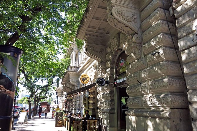 Private City Tour in Budapest 6 hours - Guide quality and the value of flexibility