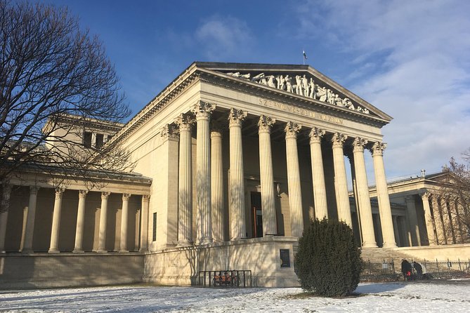 Private Tour Around Budapest - A smart four-hour introduction to Budapest