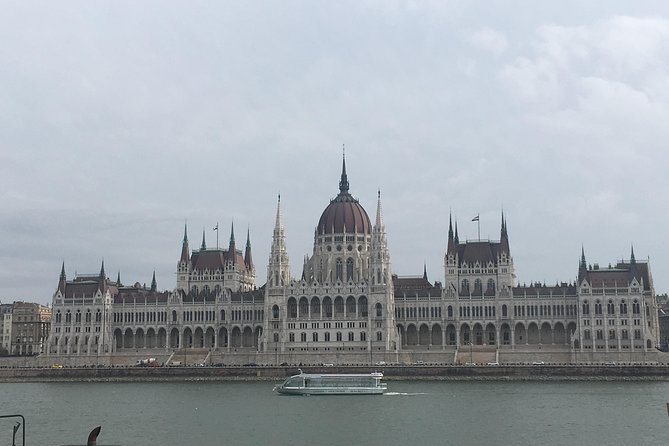Private Tour Around Budapest - Crossing the Chain Bridge to Buda Castle