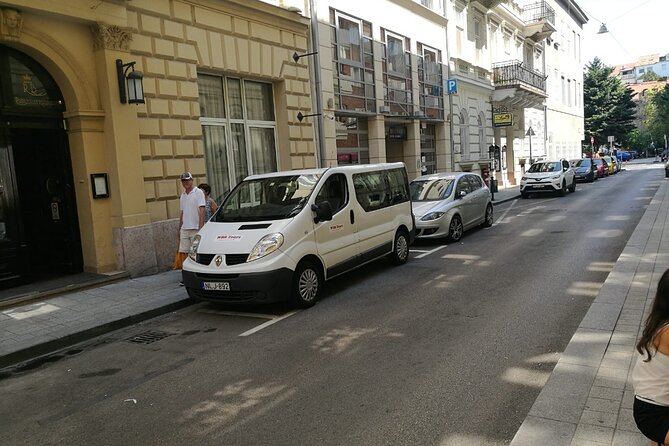 Private Transfer from Budapest city to Budapest Airport - departure - What happens at pickup