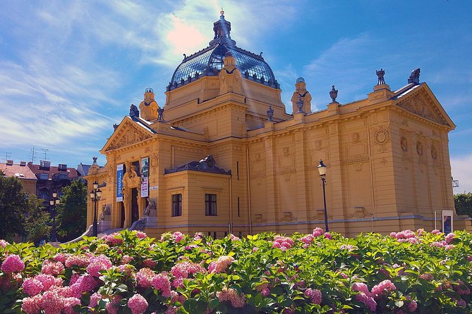 Private transfer from Budapest to Zagreb, 2h stop for sightseeing - Key points to know before booking