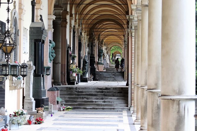 Private transfer from Budapest to Zagreb, 2h stop for sightseeing - Picking the right two-hour stop