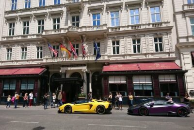 Private Transfer from Vienna to Budapest or Budapest to Vienna