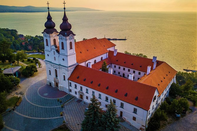 Private Transfer from Vienna to Budapest or Budapest to Vienna - Why the price can make sense for three people