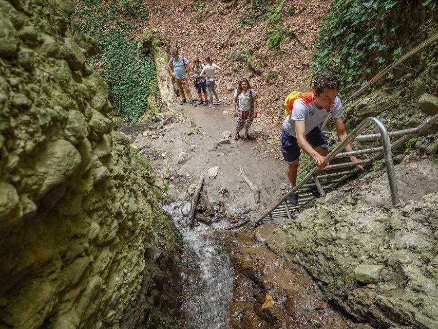Ram Gorge Hiking Adventure - What to bring and wear