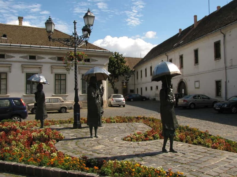 Szentendre Bike & Train Tour by Budapest Bike Breeze - Lángos, the right lunch for a cycling day