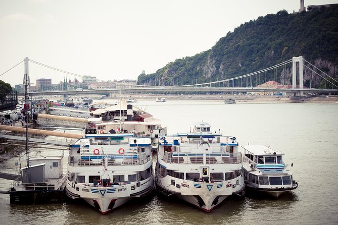 The beginner's guide to Budapest - Budapest Sightseeing Tour - Széchenyi Baths and Vajdahunyad Castle