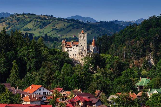 Transylvania Tour from Budapest to Bucharest: 4 days - Day one: Arad and Timisoara after crossing the border