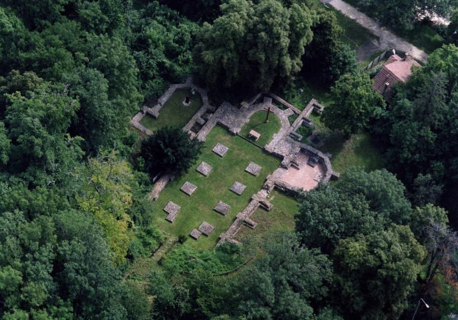 Walk to recent and aged spiritual sanctuaries near Budapest - Is $127 good value for this experience?