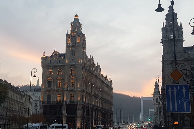 Welcome to Budapest Evening Walk - The Danube Promenade and Budapest’s best city view